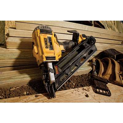 Dewalt DCN692M1 Cordless Framing Nailer 20V Li Ion Fastener